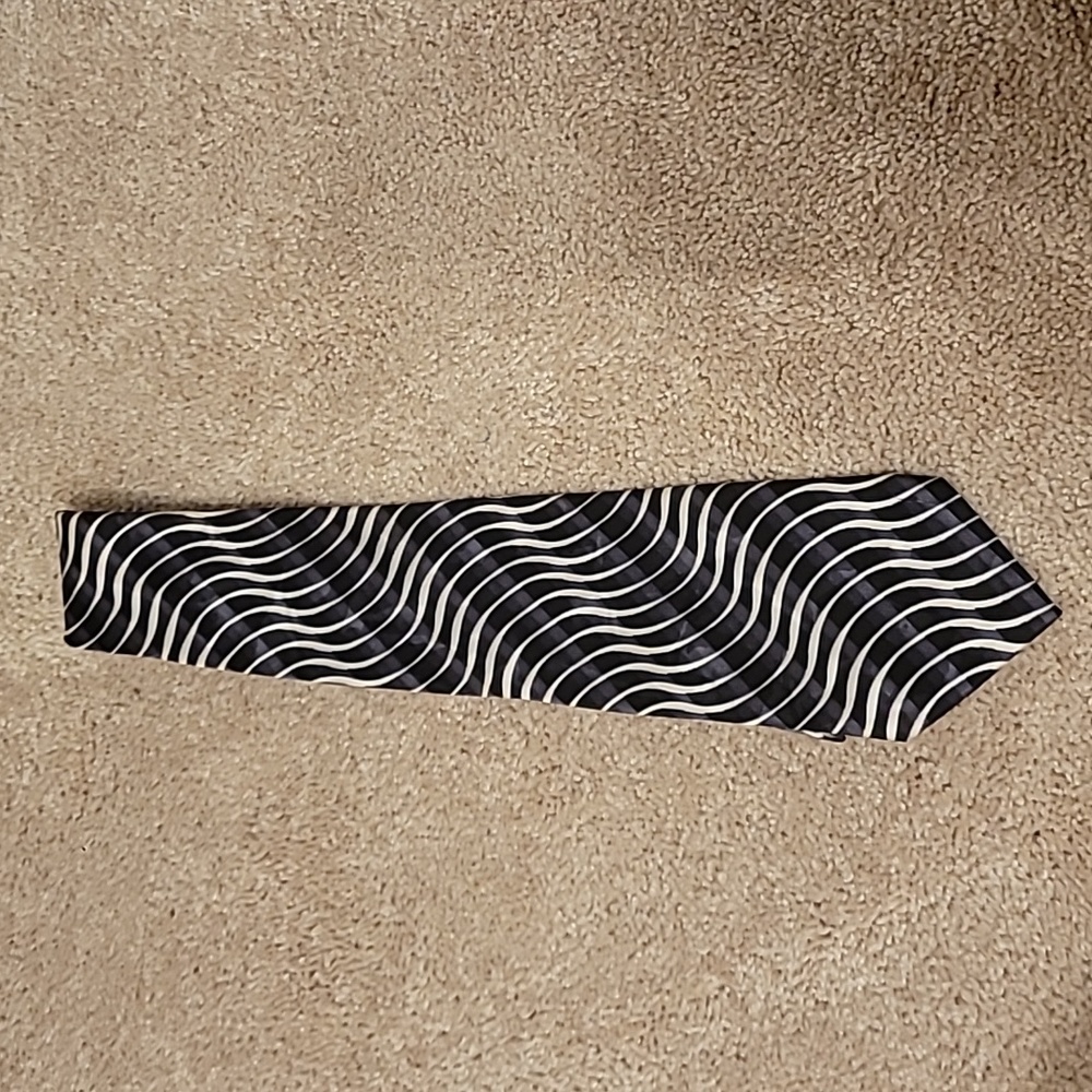 Purple silver black tie